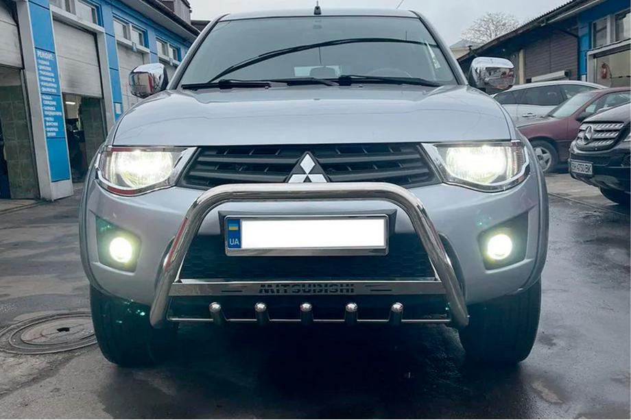 Mitsubishi L200 2006–2015 Bullbar WT004 (RVS) Image