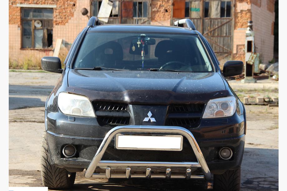Mitsubishi Outlander 2001–2006 Bullbar WT003 (RVS) Image