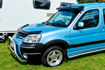 Peugeot Partner 1996–2008 Bullbar WT004 (RVS) foto 3
