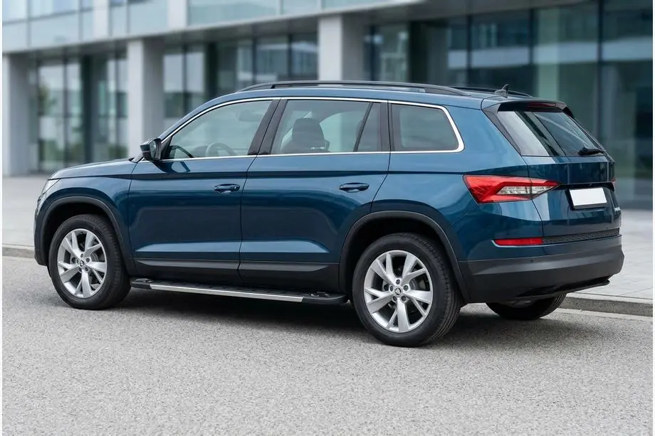Skoda Kodiaq 2016–2023 Side steps RedLine V1 (2 stuks, aluminium) Image