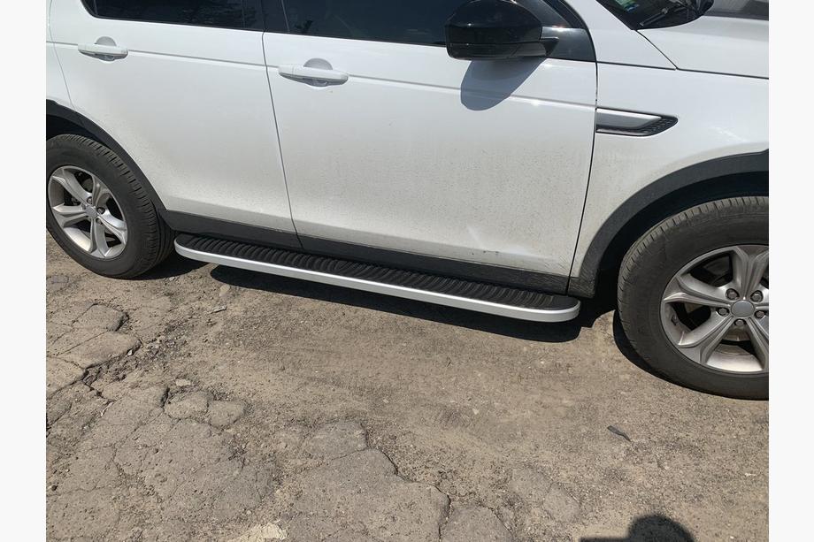 Land Rover Discovery Sport 2014– Side steps Tayga Grey (2 stuks, aluminium) 2014-2019 Foto 2