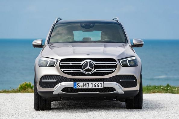 Nieuwe generatie premium Mercedes-Benz GLE-crossover