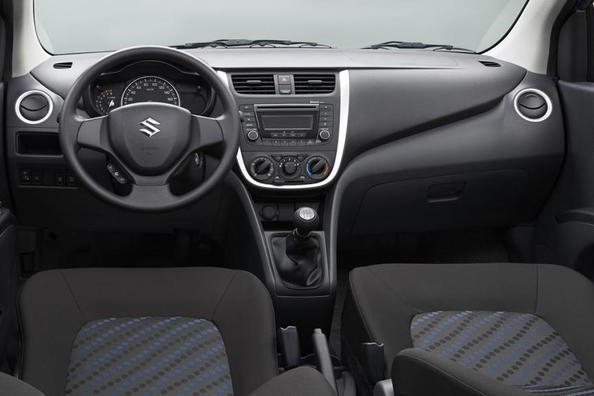 Review van de compacte hatchback Suzuki Celerio Foto 5
