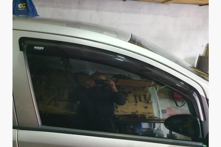 Opel Corsa D 2007–2014 Raamwindschermen (4 stuks, Niken) Image