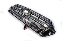 Toyota Land Cruiser 200 2007–2021 Grille 2016-2021 (LED) foto 3