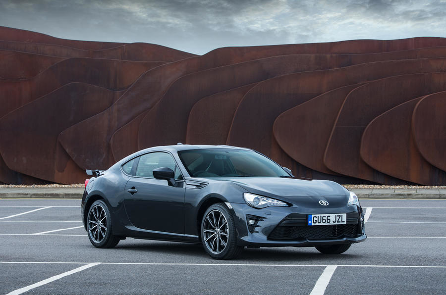 Review van de vernieuwde Toyota GT86 Coupé