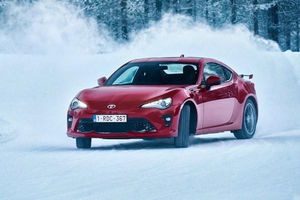 Review van de vernieuwde Toyota GT86 Coupé