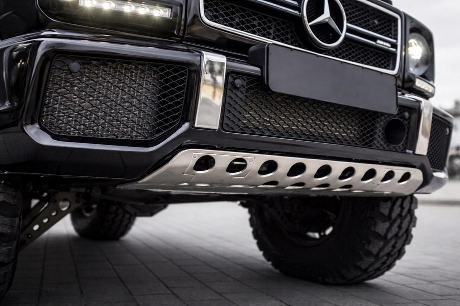 Mercedes G-klasse W463 1990–2018 Voorbumperbeschermbeugel (RVS) Foto 2