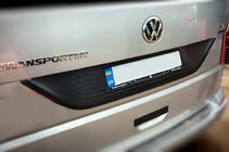 Volkswagen T6 2015–2024 Kunststof sierlijst voor kofferklep foto 1