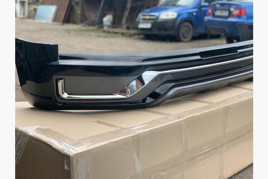Toyota Land Cruiser 200 2007–2021 Bodykit-set 2016↗ (Modelista V3) Zwarte kleur Foto 7