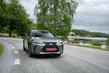 Hybride uitvoering van de Lexus UX 250h-crossover foto 7