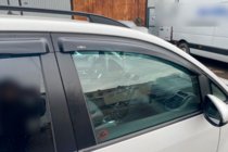 Volkswagen Touran 2010–2015 Raamdeflectoren (4 stuks, HIC) foto 11