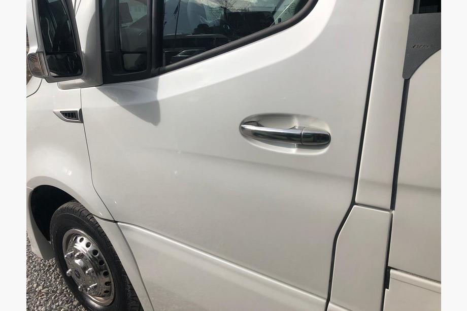Mercedes Sprinter W907/W910 2018– RVS deurgreepkappen Foto 2