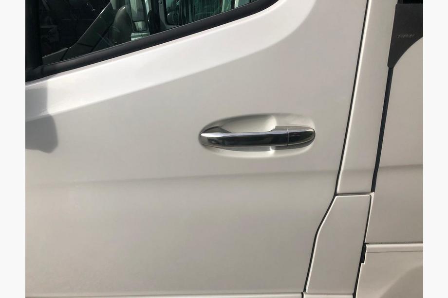 Mercedes Sprinter W907/W910 2018– RVS deurgreepkappen Foto 3