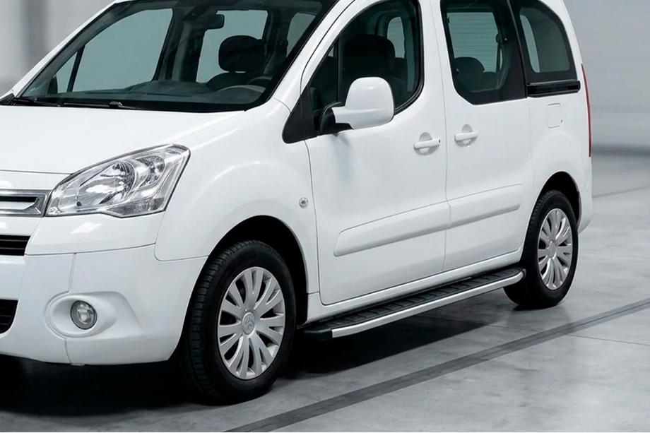 Peugeot Partner Tepee 2008–2018 Fullmond side steps (set van 2, aluminium) Image
