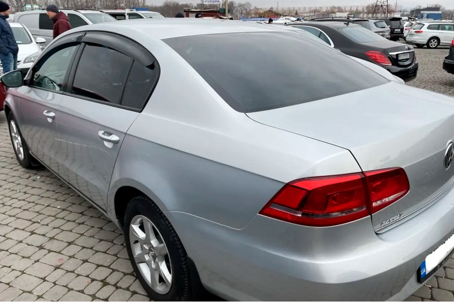 Volkswagen Passat B7 2012–2015 Raamdeflectoren SD (EU, 4 stuks, HIC) Image