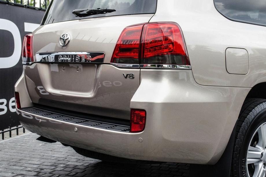 Toyota Land Cruiser 200 2007–2021 Achterlichten 2007-2015 V-3 (Lexus-stijl 2012-2015) Image
