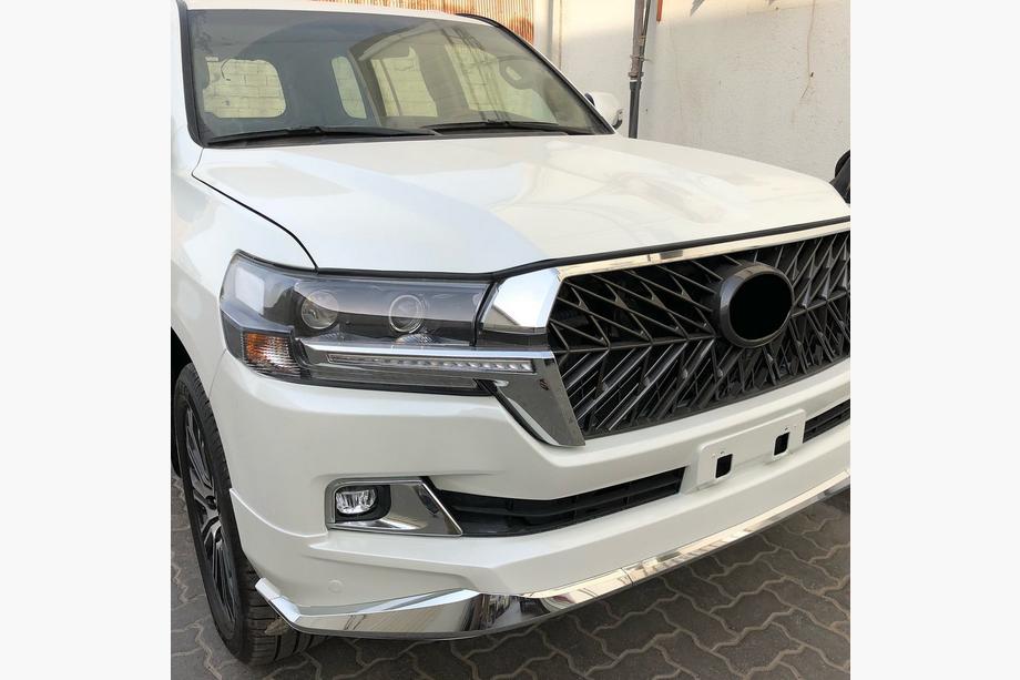 Toyota Land Cruiser 200 2007–2021 Koplampen voorzijde 2016+ (Executive) Rechts (1 st.) Foto 9