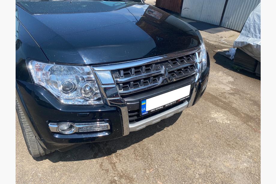 Mitsubishi Pajero Wagon IV 2006–2021 Restyling kit (voorbumper) Foto 3