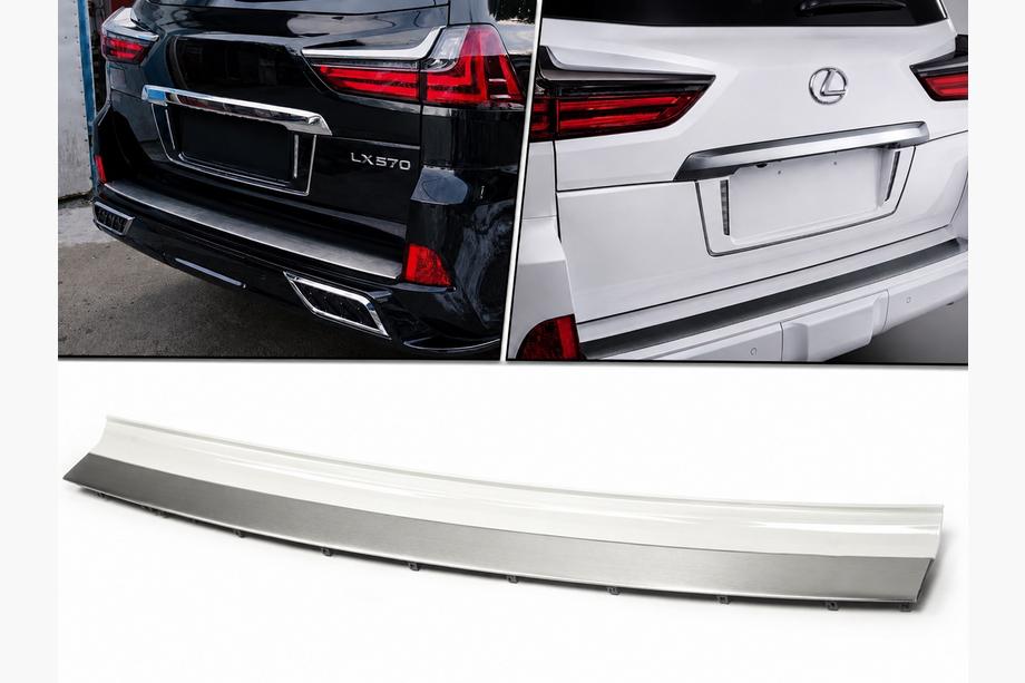 Lexus LX570/450d 2008–2022 Achterbumperinzetstuk met chroom (2016+) Image