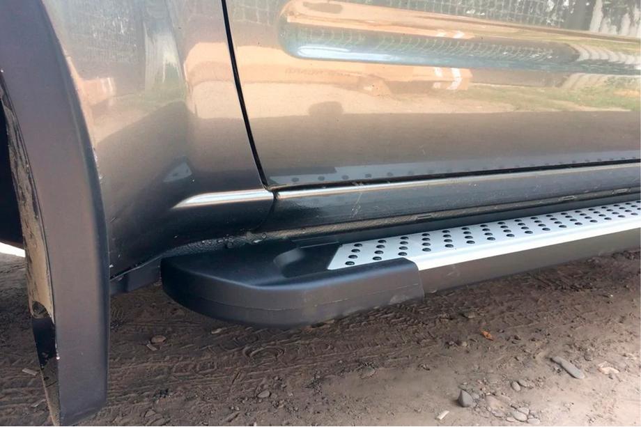 Nissan Pathfinder R51 2005–2014 Zijsteps Allmond Grey (2 stuks, aluminium) Foto 4