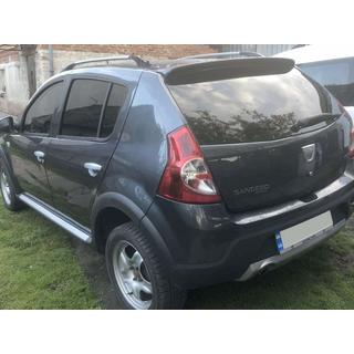 Spoiler (spuitklaar) Dacia Sandero 2007–2013 foto 3