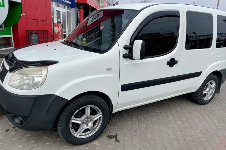 Fiat Doblo I 2005–2010 Raamwindschermen (2 st., HIC) Foto 5