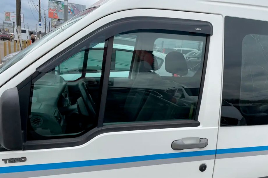 Ford Connect 2002–2006 Raamwindschermen (2 st., HIC) Image
