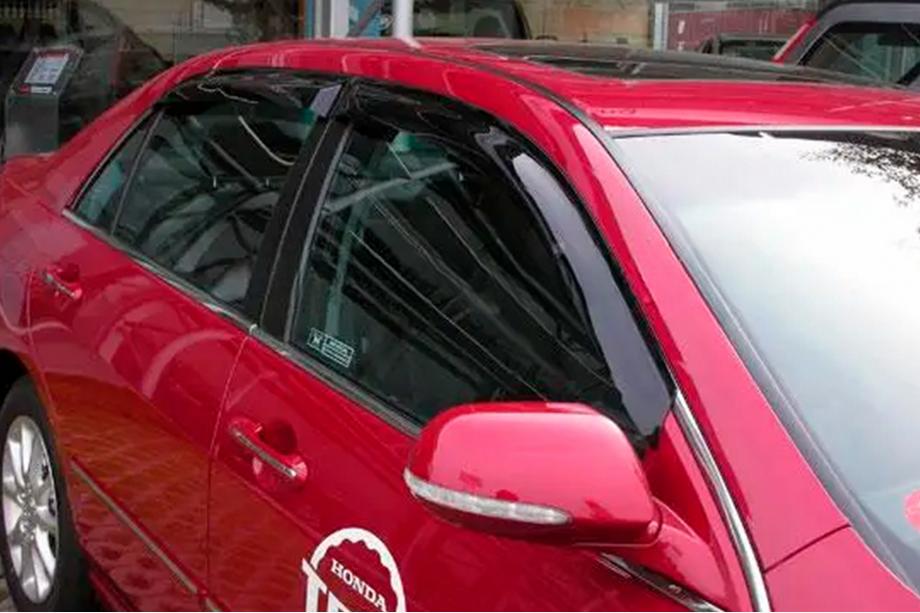 Honda Accord VIII 2008–2012 Raamwindschermen SD (set 4 stuks, HIC) Image
