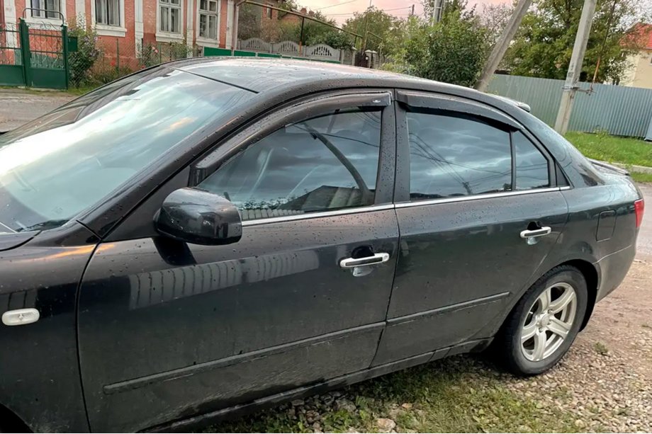 Hyundai Sonata NF 2004–2009 Raamdeflectoren (4 stuks, HIC) Image
