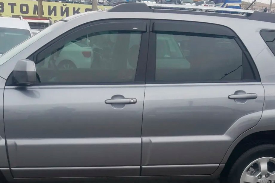 Kia Sportage 2004–2010 Raamdeflectoren (4 stuks, HIC) Image