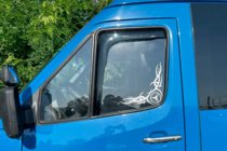 Mercedes Sprinter W901/902/903/904/905 1995–2006 Insteek raamwindschermen (2 st., HIC) foto 2