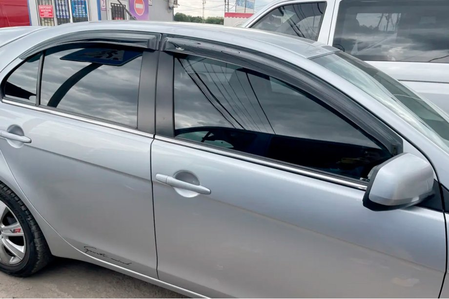 Mitsubishi Lancer X 2008– Raamdeflectoren (4 stuks, HIC) Image