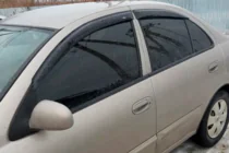 Nissan Almera N16 2000–2006 Raamwindschermen SD (set 4 stuks, HIC) foto 2