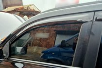 Nissan X-trail T30 2002–2007 Raamdeflectoren (4 stuks, HIC) foto 2