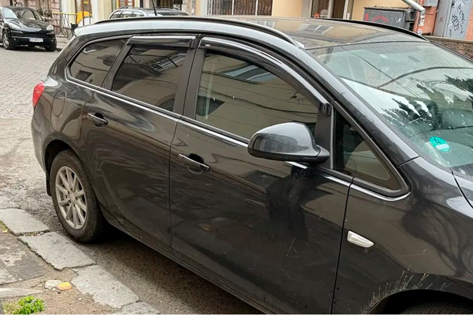 Opel Astra J 2009–2015 Raamwindschermen WG (4 stuks, HIC) Image