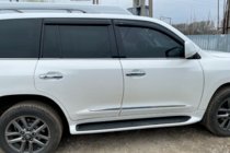 Toyota Land Cruiser 200 2007–2021 Raamdeflectoren 8 cm (4 stuks, HIC) foto 6