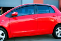Toyota Yaris 2006–2011 Raamwindschermen HB (set 4 stuks, HIC) foto 1