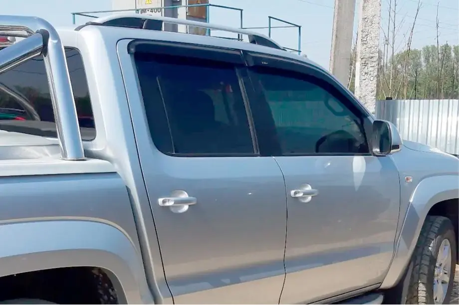 Volkswagen Amarok 2010–2022 Raamdeflectoren (4 stuks, HIC) Image
