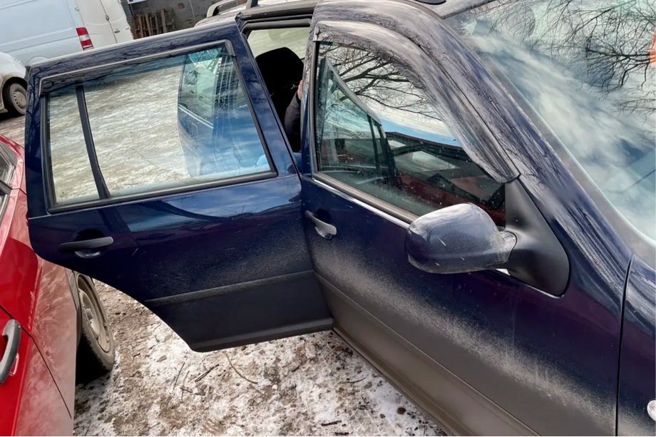 Volkswagen Golf 4 1997–2006 Raamdeflectoren Variant (4 stuks, HIC) Foto 6