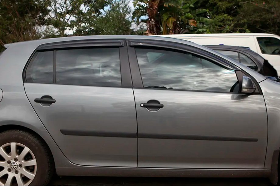 Volkswagen Golf 5 2003–2009 Raamwindschermen HB (set 4 stuks, HIC) Image