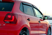 Volkswagen Polo 2010–2017 Raamwindschermen HB (set 4 stuks, HIC) foto 2
