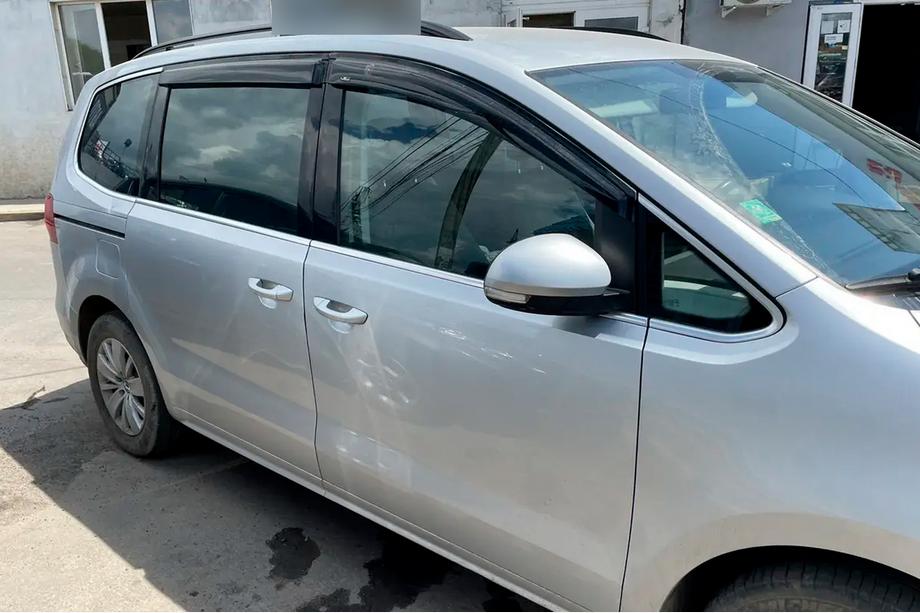 Volkswagen Sharan 2010–2023 Raamdeflectoren (4 stuks, HIC) Foto 1