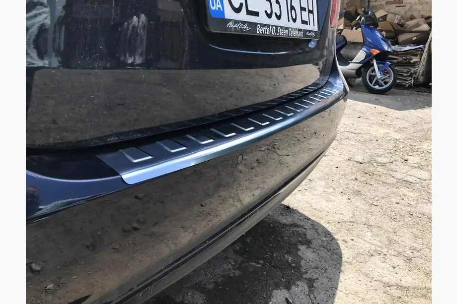 Mercedes B-klasse W246 2011–2018 RVS sierlijst voor achterbumper Carmos (RVS) Foto 6