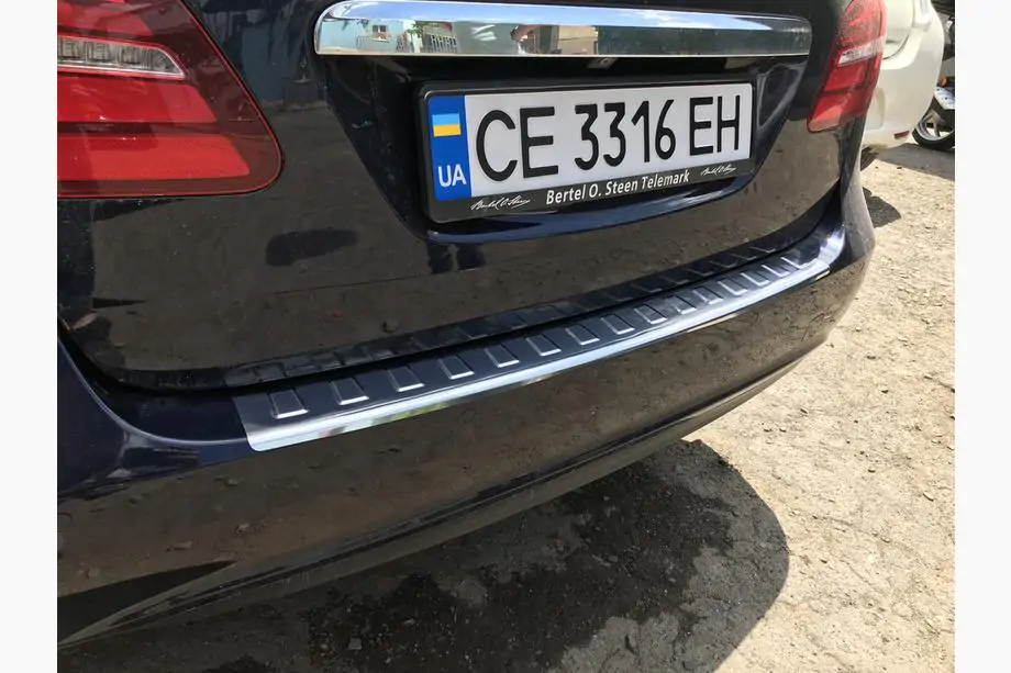 Mercedes B-klasse W246 2011–2018 RVS sierlijst voor achterbumper Carmos (RVS) Foto 3