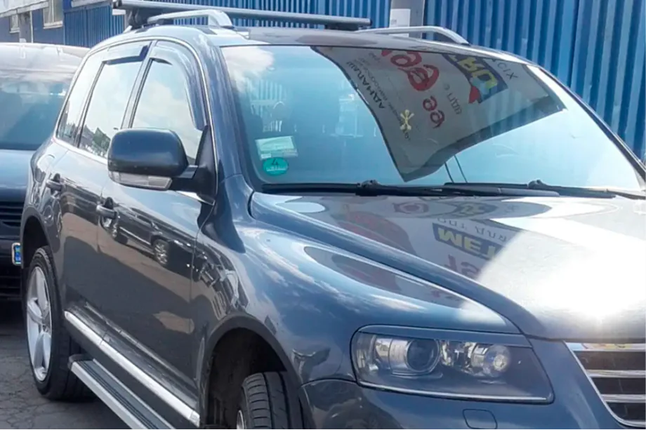 Volkswagen Touareg 2002–2010 Raamdeflectoren (4 stuks, HIC) Foto 3