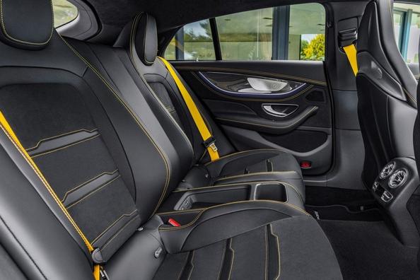 Review van de sportieve liftback Mercedes-Benz AMG GT 4-Door Coupe Foto 11