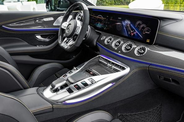Review van de sportieve liftback Mercedes-Benz AMG GT 4-Door Coupe Foto 10