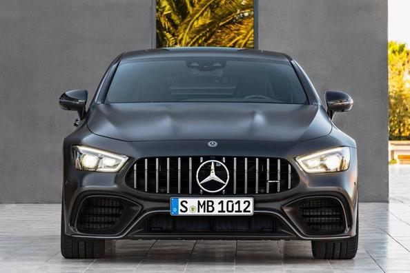 Review van de sportieve liftback Mercedes-Benz AMG GT 4-Door Coupe Foto 5