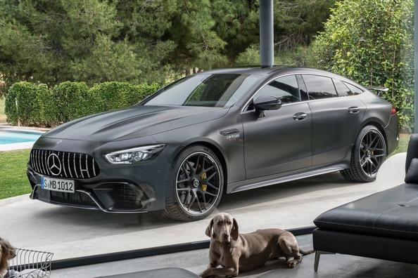 Review van de sportieve liftback Mercedes-Benz AMG GT 4-Door Coupe Foto 1